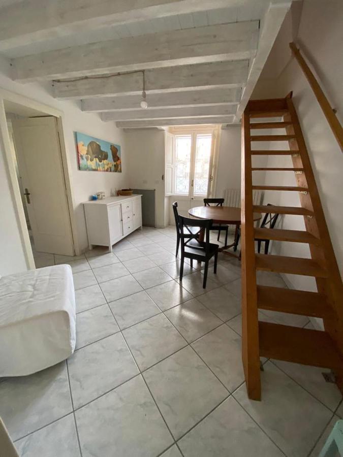 Appartamento In Pieno Centro A Λέτσε Εξωτερικό φωτογραφία